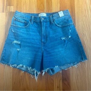 Abercrombie mom Jean short size 31 curve love
